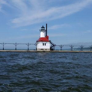 Meet your Posher, West